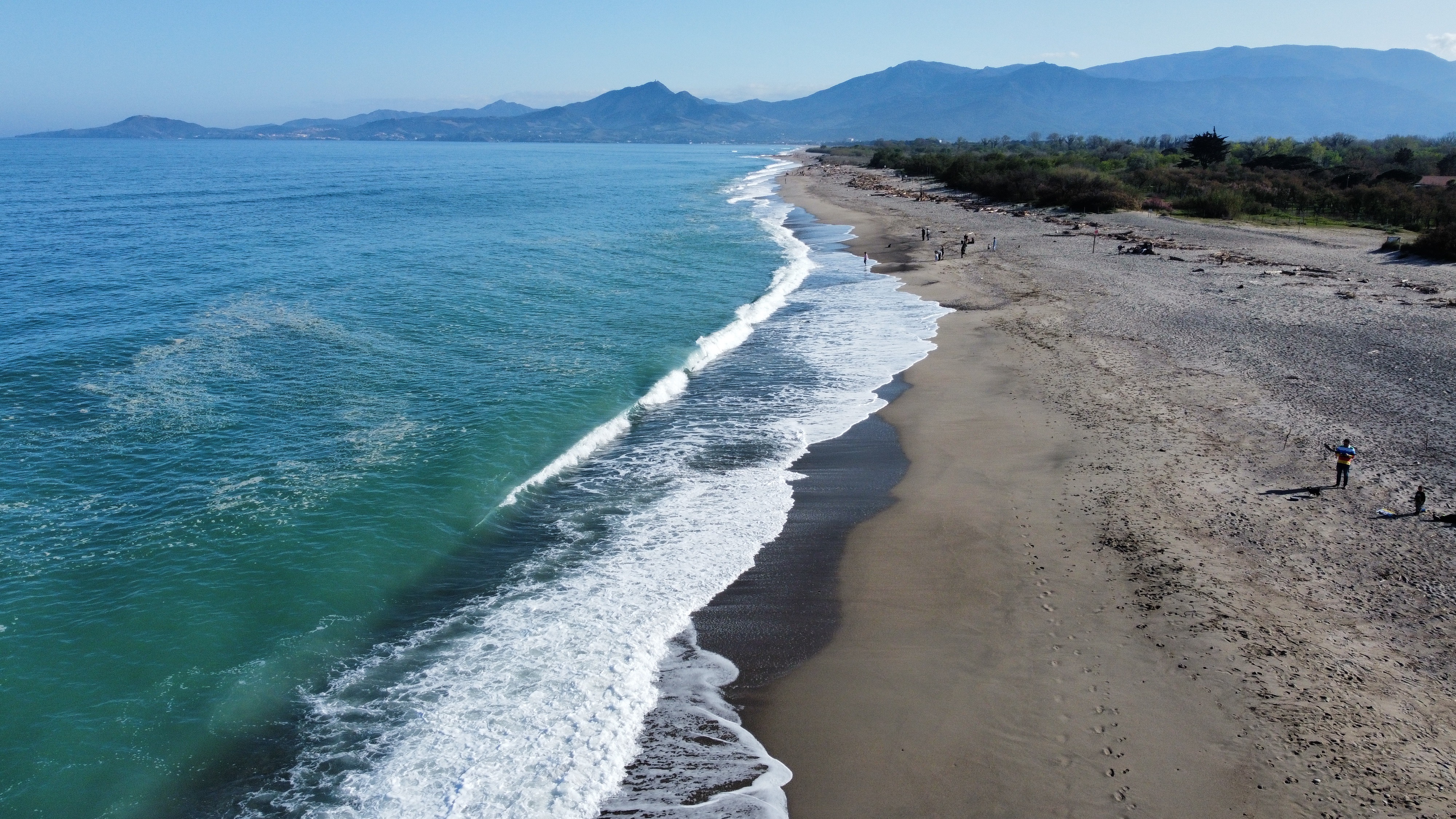 Vue aérienne de la plage et du littoral à Saint-Cyprien